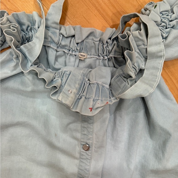 Dress size small - Picture 2 of 5